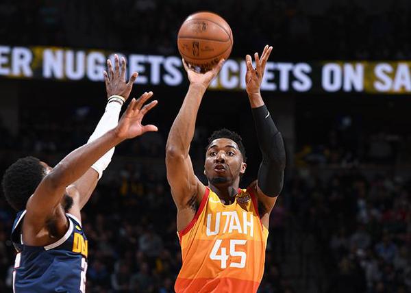 Donovan Mitchell anotó 57 puntos y no le dio una victoria al equipo